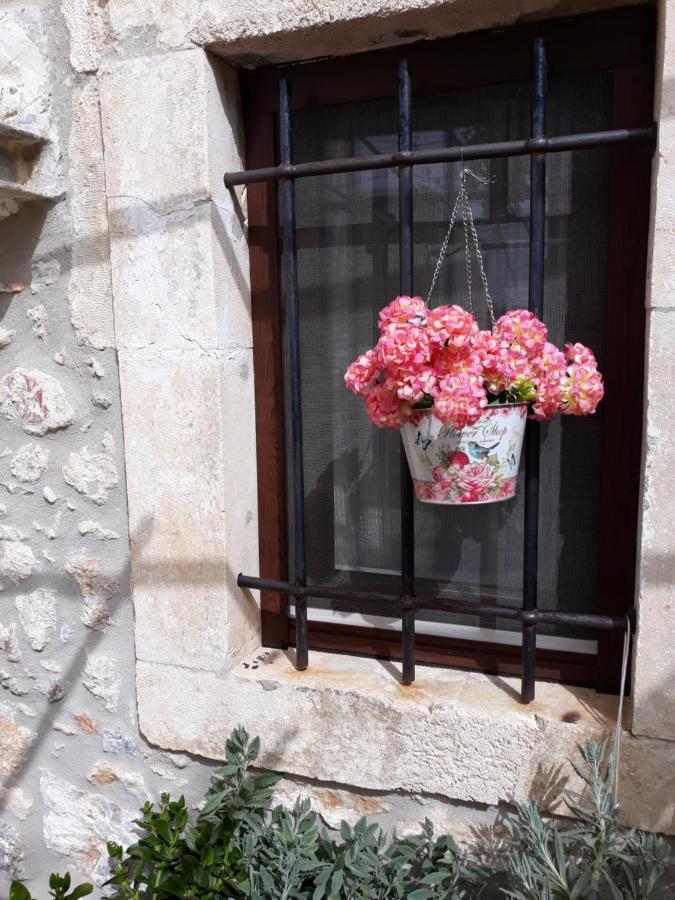 Koutouloufari Cosy Cretan Cottage Limenas Chersonisou Exterior foto