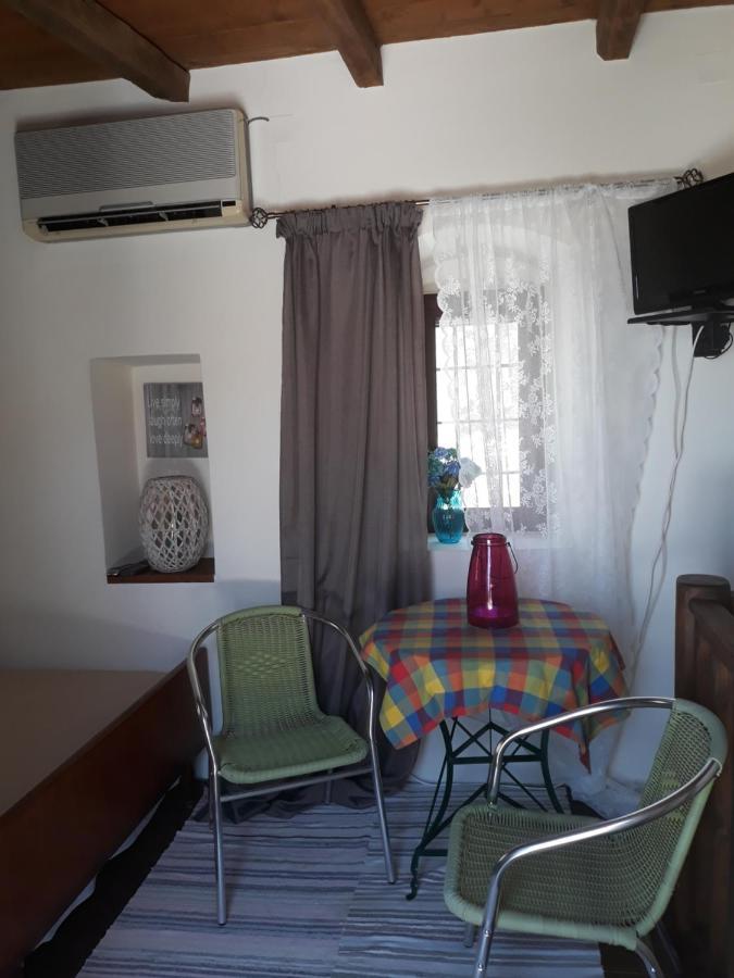 Koutouloufari Cosy Cretan Cottage Limenas Chersonisou Exterior foto